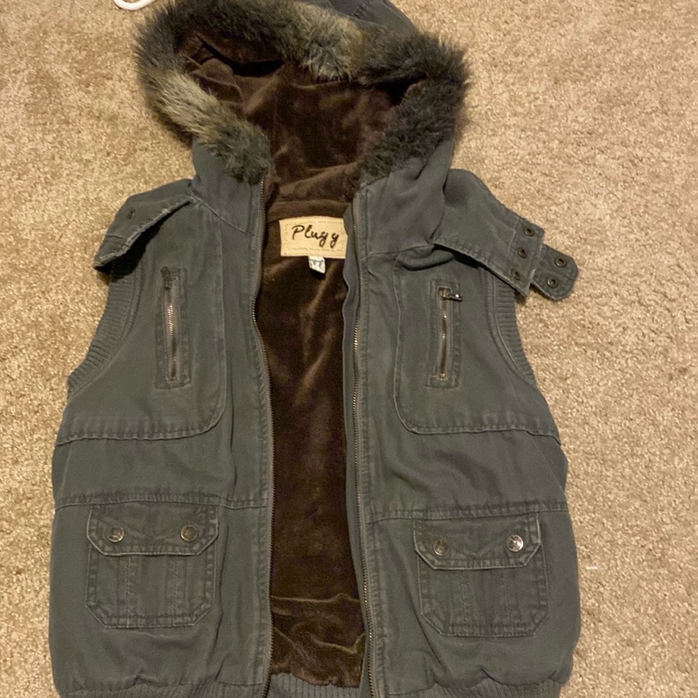 Winter vest!  Size medium junior.  Army green.
